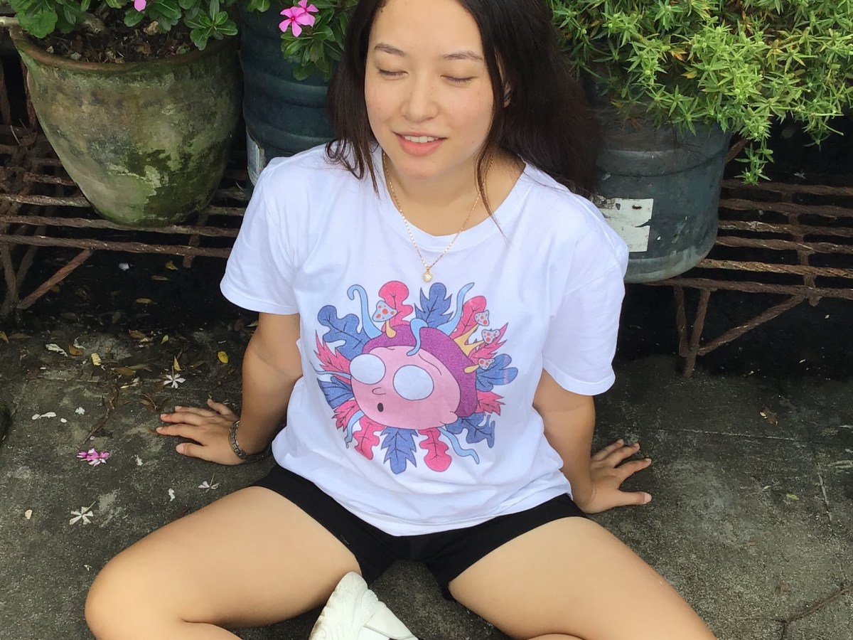 How to Style your Favorite Graphic T&nbsp;shirt?